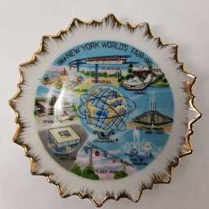 Vintage 1964-65 “New York World’s Fair” Collectible Souvenir Plate – 5″, Japan Porcelain Painted