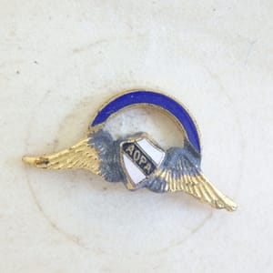 Vintage 1940s PIN “AIRCRAFT OWNERS PILOTS ASSOC.”