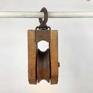 Antique Wooden Block Single Sheave Barn Pulley (027)