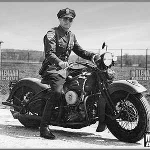 Vintage Molenaar Harley-Davidson Police Photo – 1940 Knucklehead