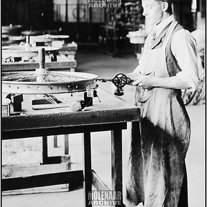 Vintage Indian Motocycle Factory PHOTO – 1918 Worker Hand Tightening Spokes